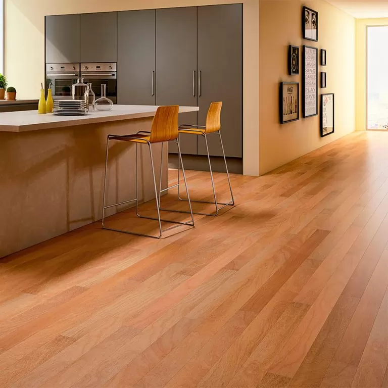 Assoalho de Madeira Ipê com acabamento natural